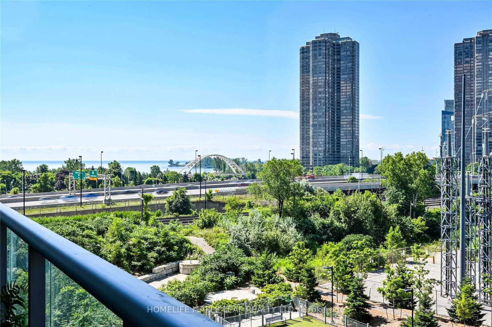 105 The Queensway Ave, unit 1007 for rent