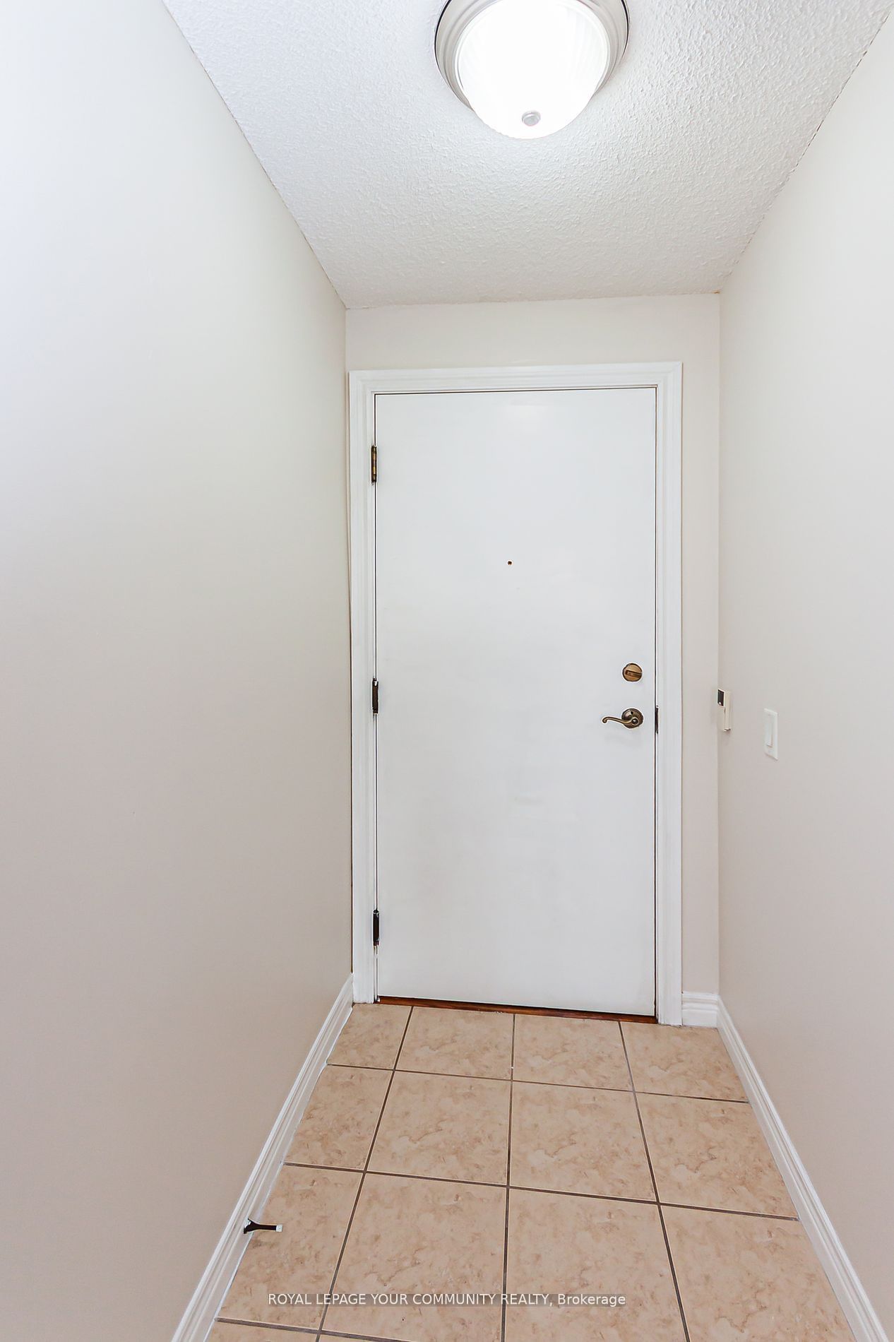 710 Humberwood Blvd, unit 1915 for rent - image #4