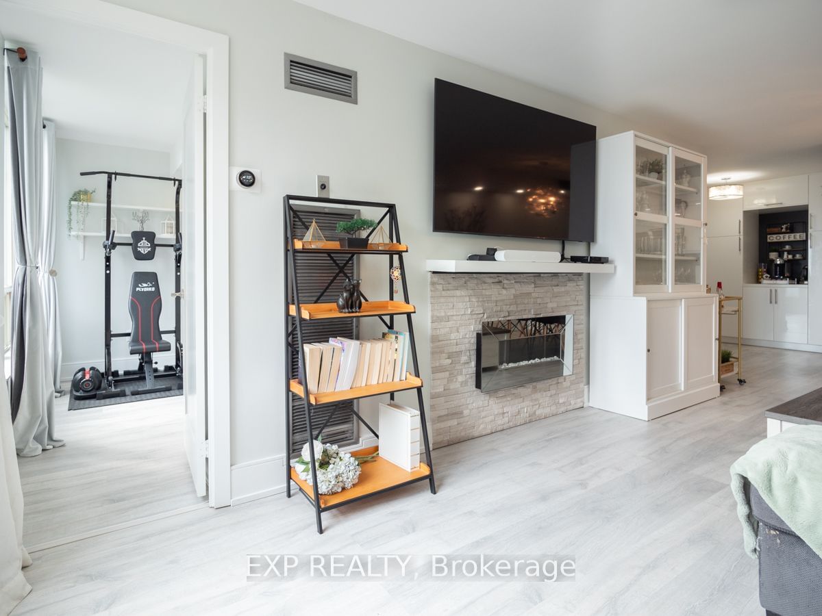 3 Hickory Tree Rd, unit 1601 for sale - image #19