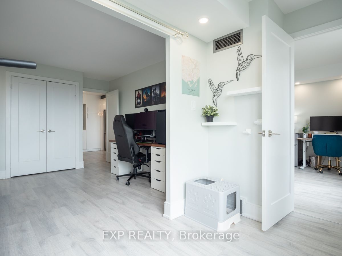 3 Hickory Tree Rd, unit 1601 for sale - image #21