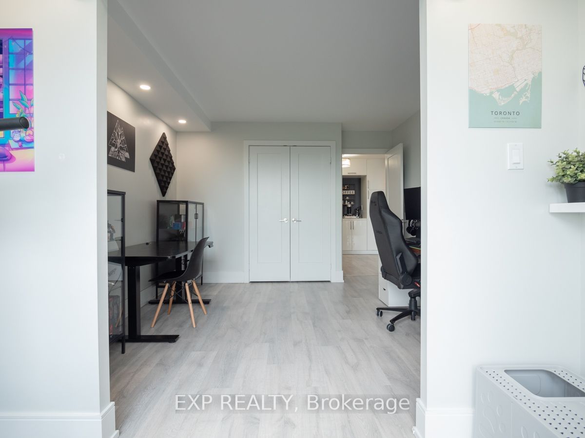 3 Hickory Tree Rd, unit 1601 for sale - image #22