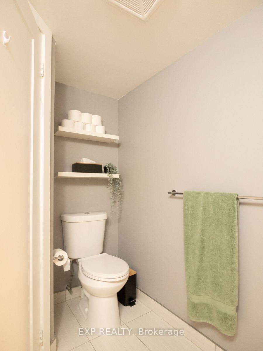 3 Hickory Tree Rd, unit 1601 for sale - image #9