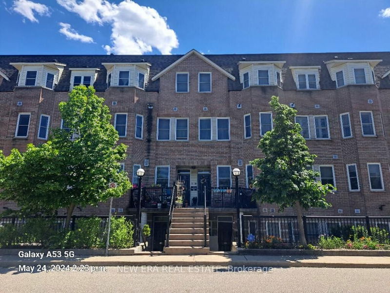 760 Lawrence Ave W, unit 164 for sale