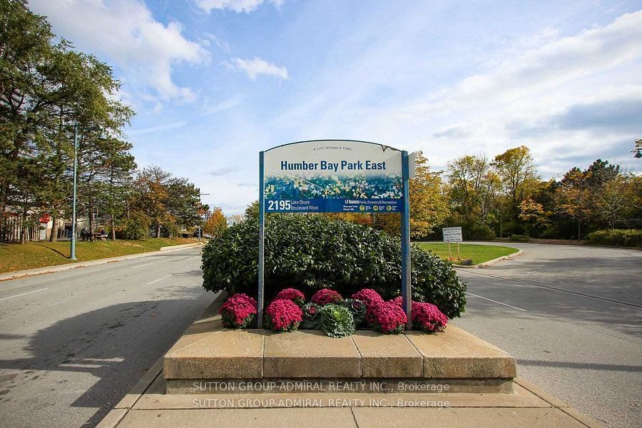 30 Shore Breeze Dr, unit 923 for sale