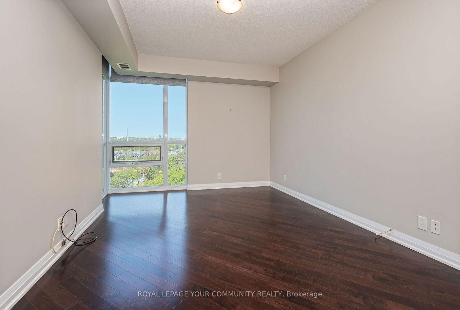 1055 Southdown Rd, unit 803 for sale - image #14