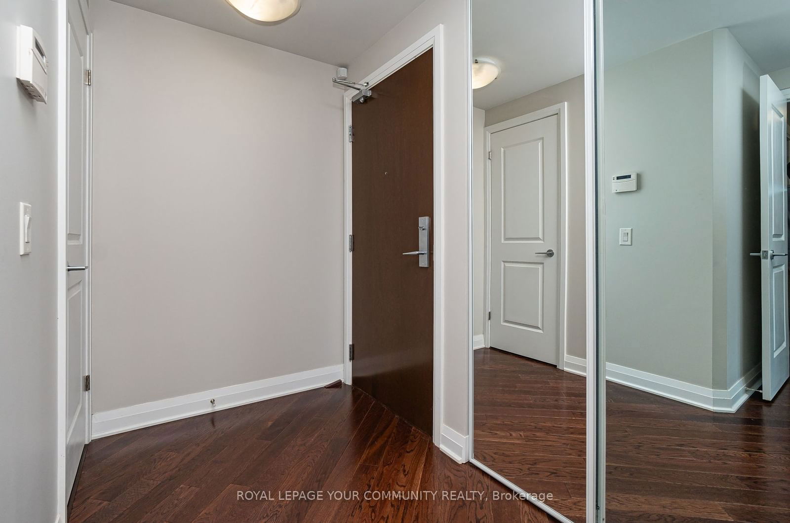 1055 Southdown Rd, unit 803 for sale - image #2