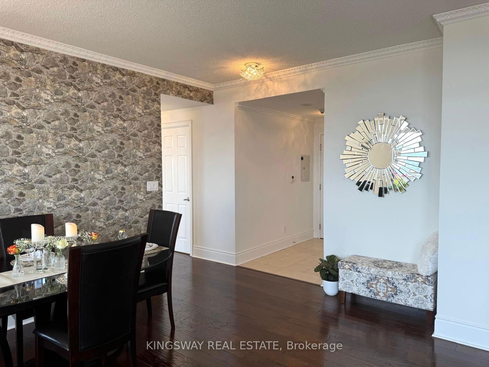 3880 Duke Of York Blvd, unit 3009 for sale - image #13