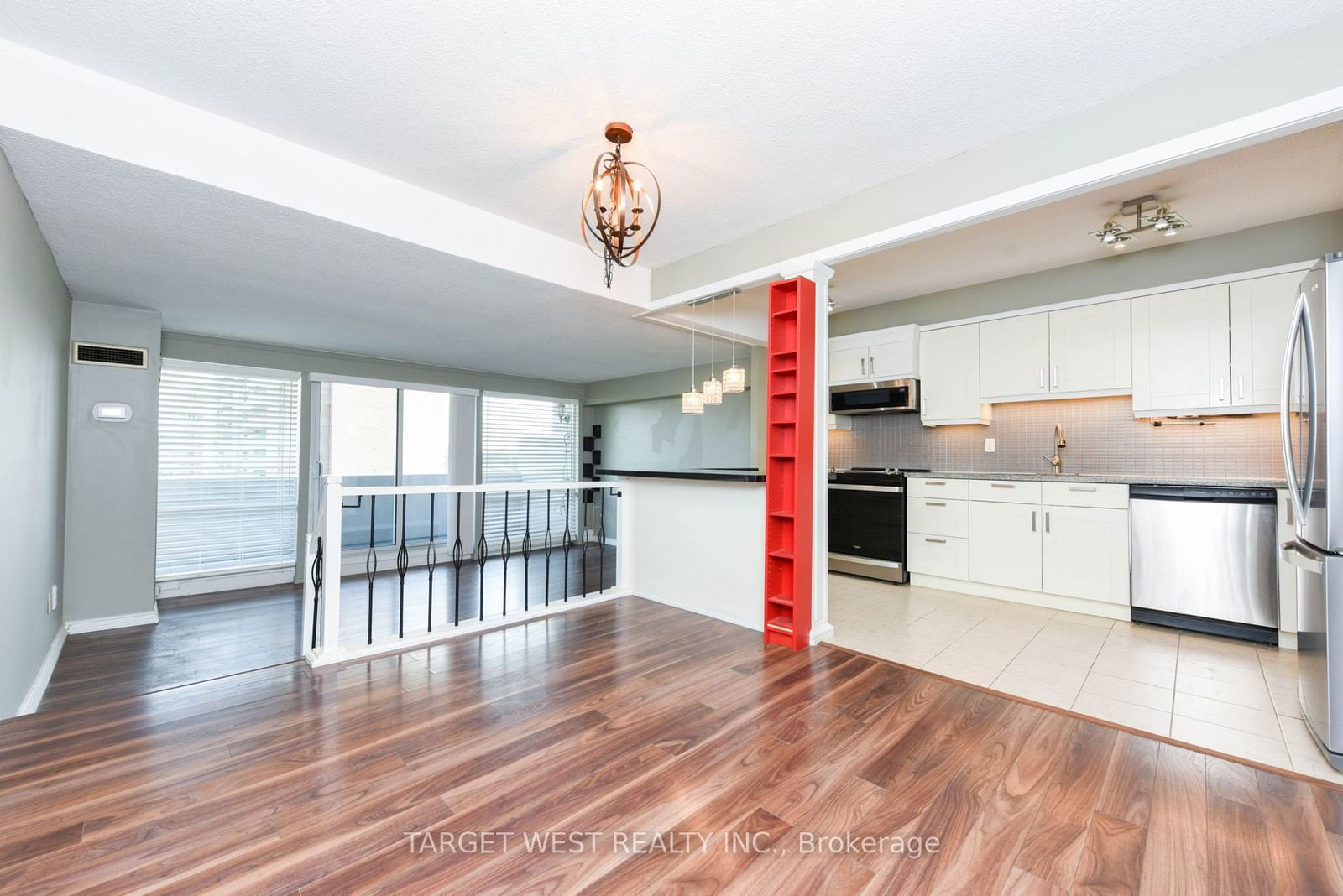 240 Scarlett Rd, unit 1304 for sale