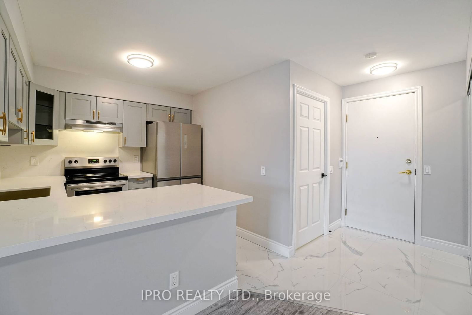 35 Kingsbridge Garden Circ, unit 506 for sale - image #11