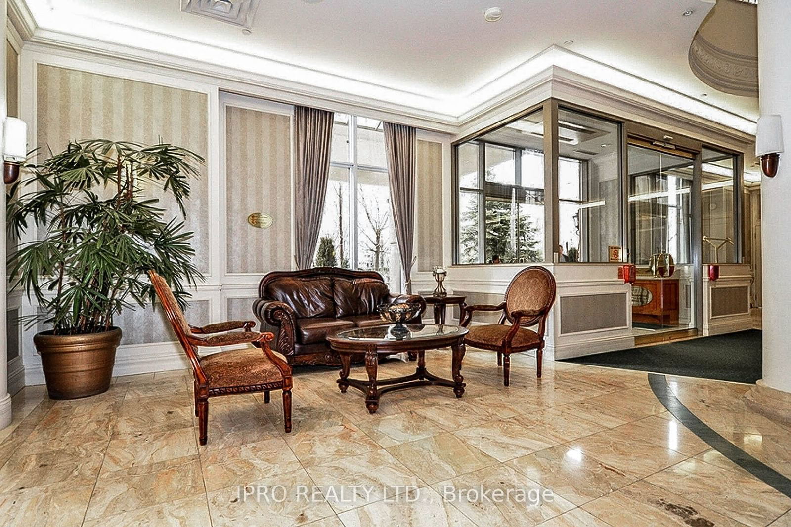 35 Kingsbridge Garden Circ, unit 506 for sale - image #6