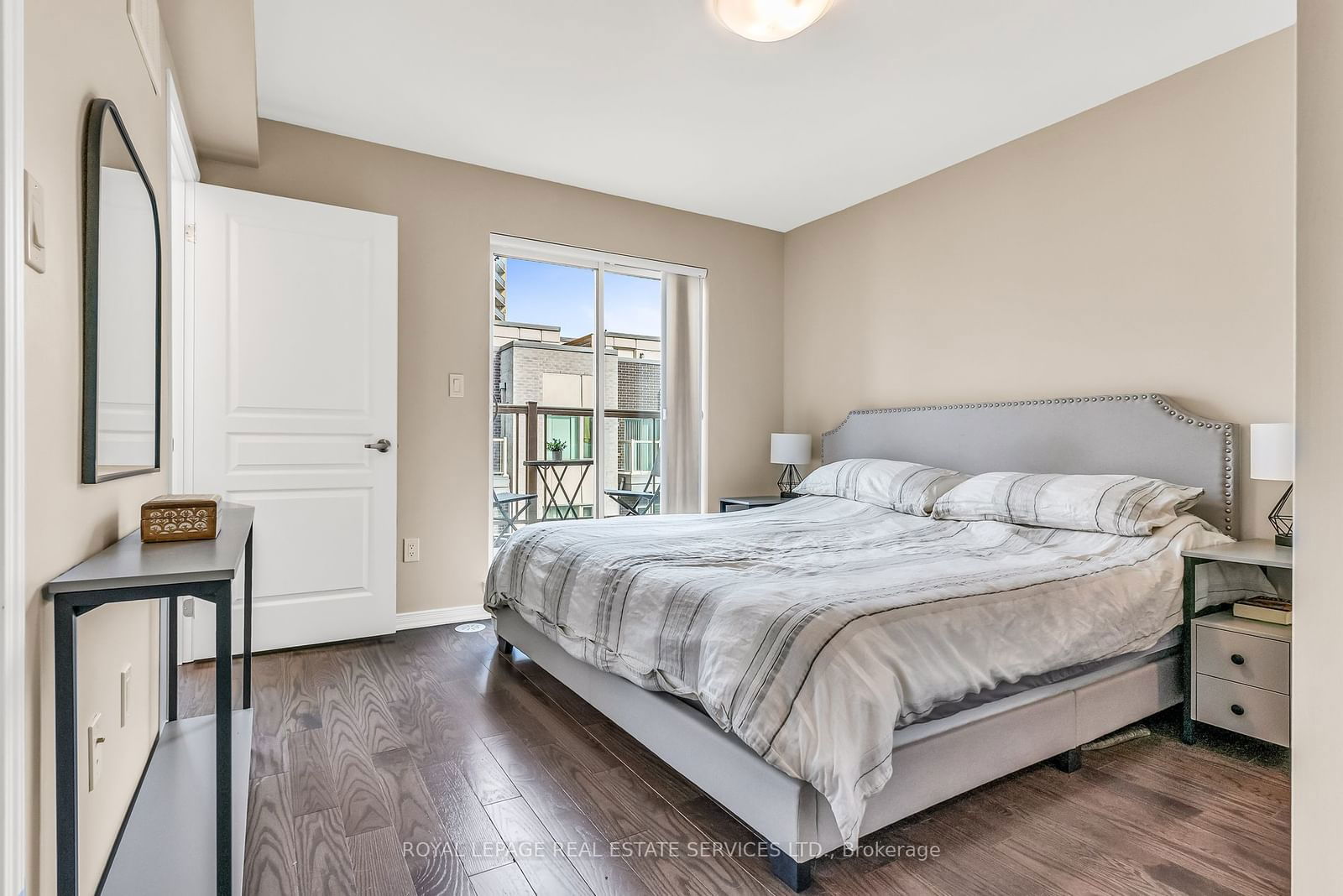 22 Applewood Lane, unit 34 for sale - image #21