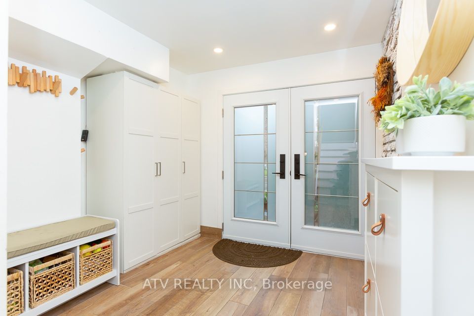 400 Bloor St, unit 23 for sale - image #3