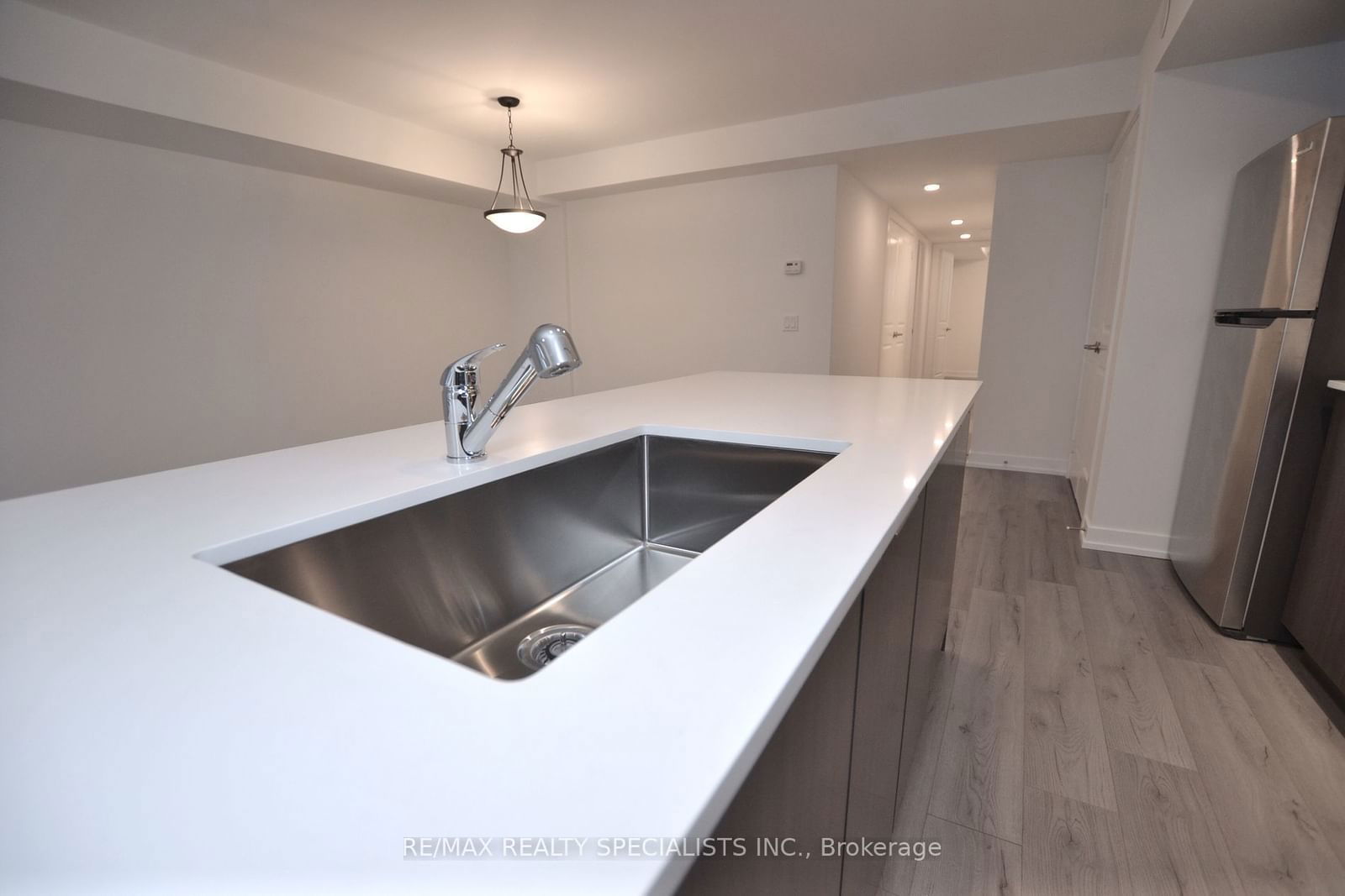 3066 Sixth Line, unit 123 for rent - image #7