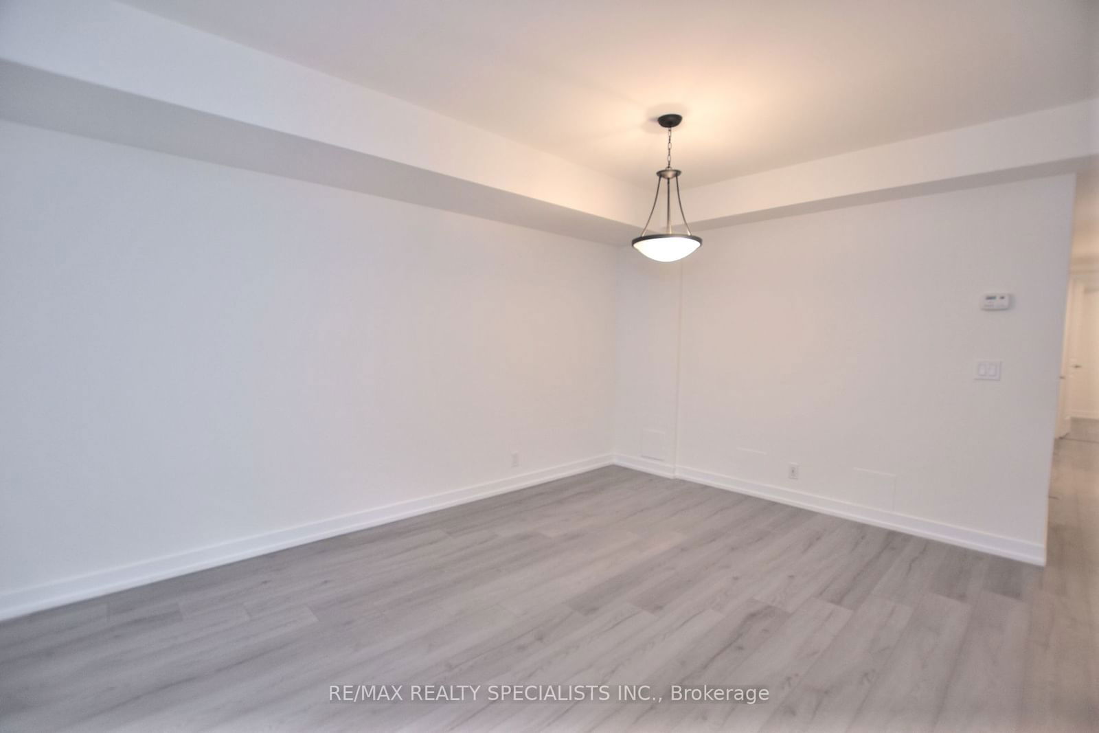 3066 Sixth Line, unit 123 for rent - image #8