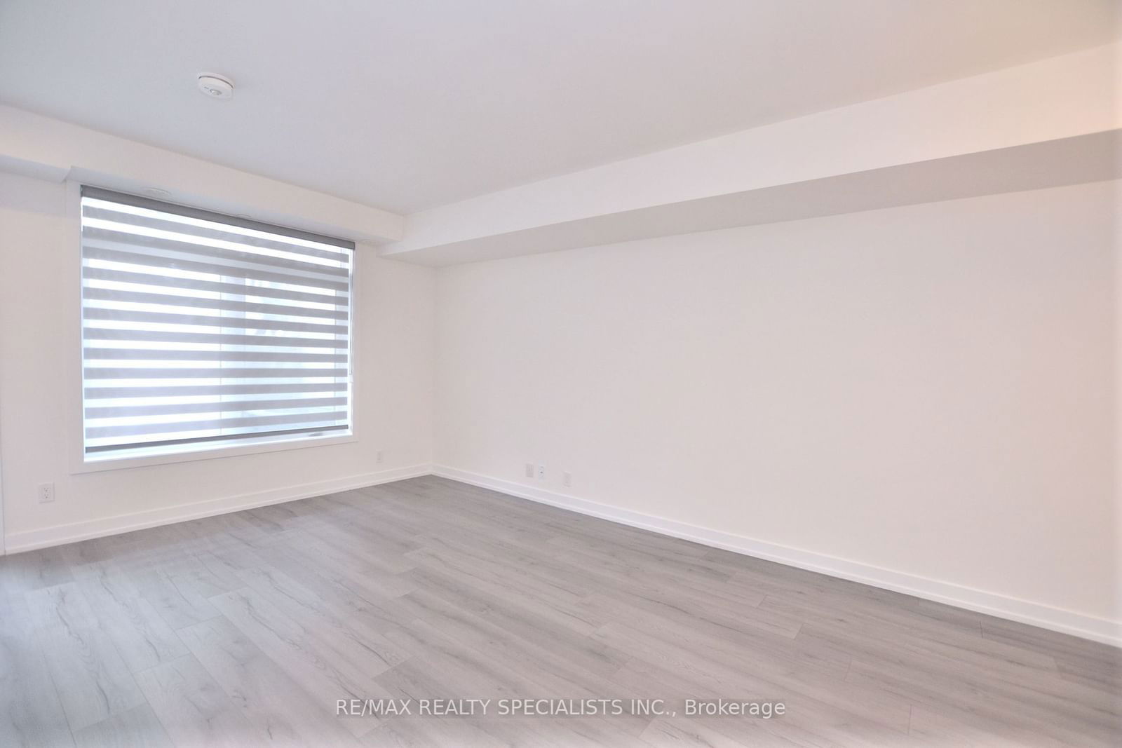 3066 Sixth Line, unit 123 for rent - image #9