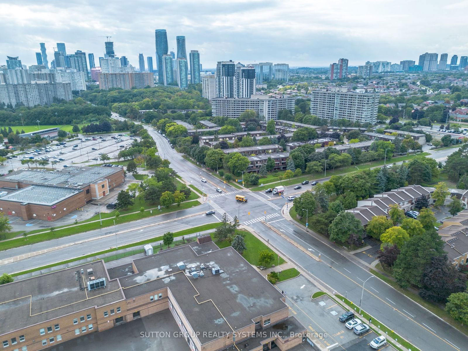 1180 Mississauga Valley Townhomes, Mississauga, Toronto