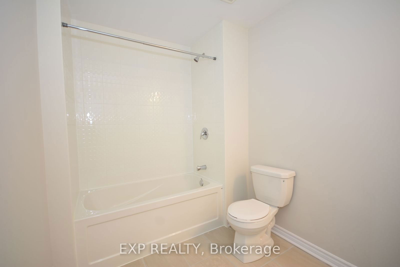 150 Oak Park Blvd, unit 316 for rent - image #12