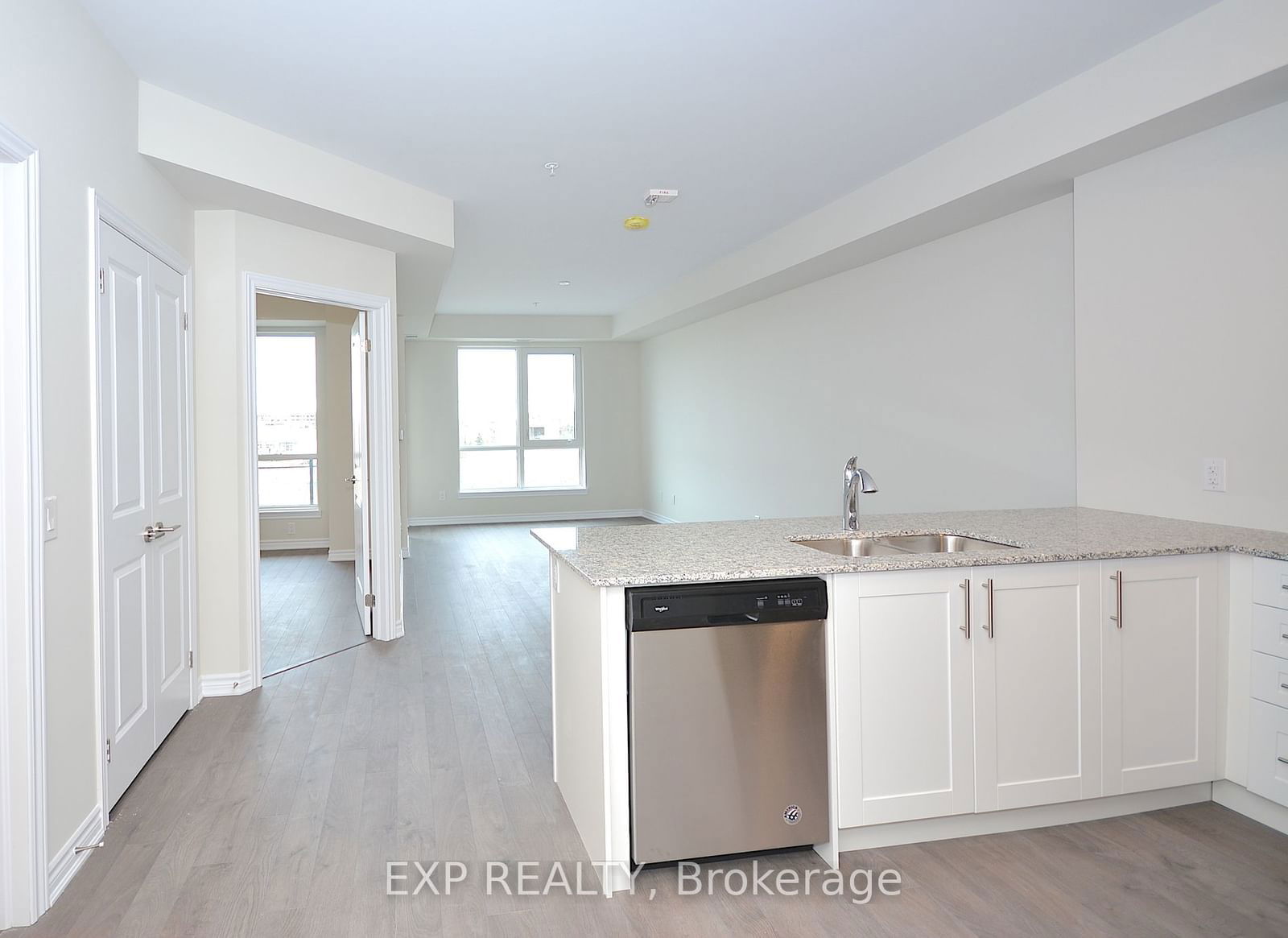 150 Oak Park Blvd, unit 316 for rent - image #3