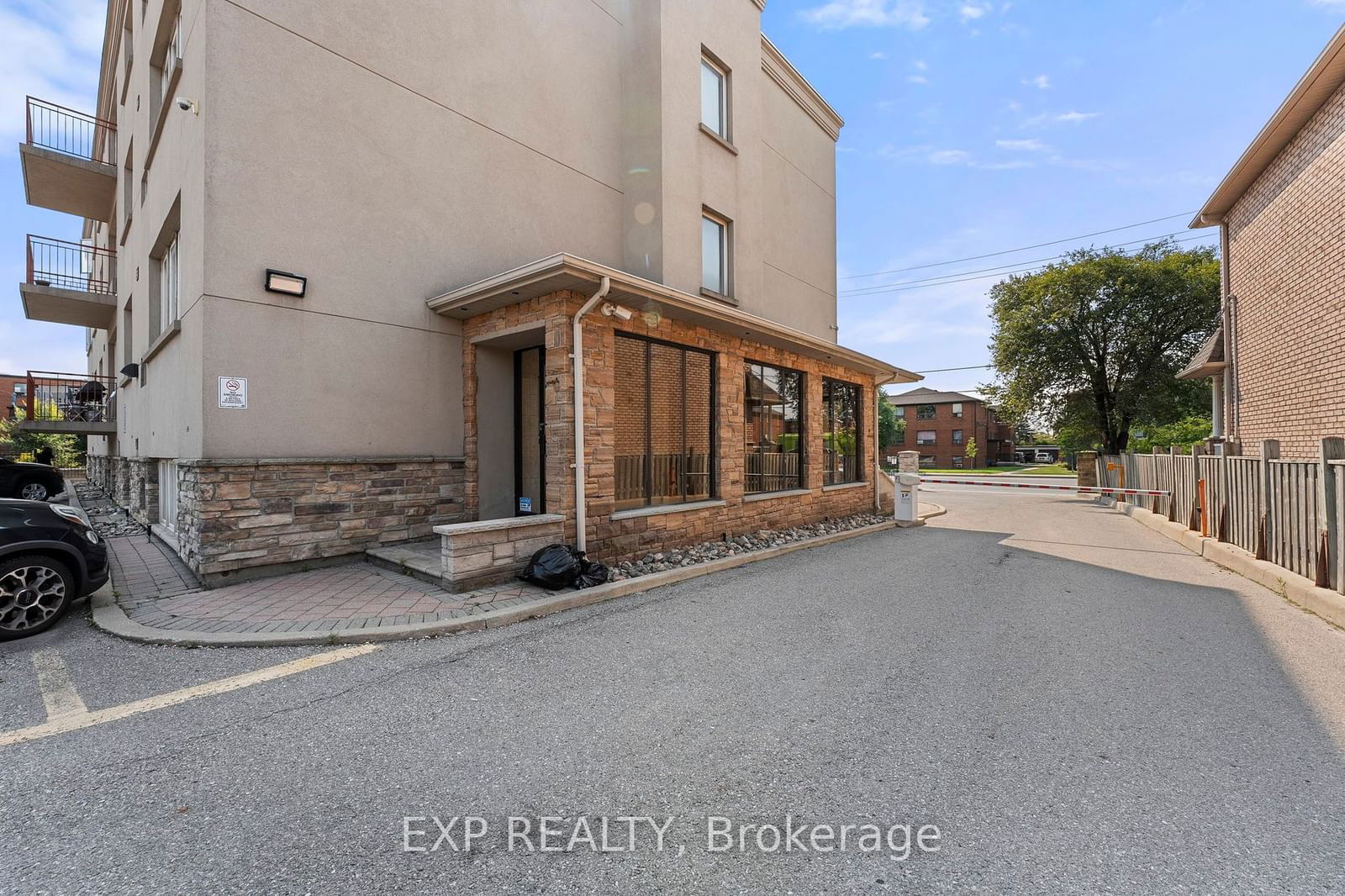 2615 Keele St, unit 403 for sale - image #4