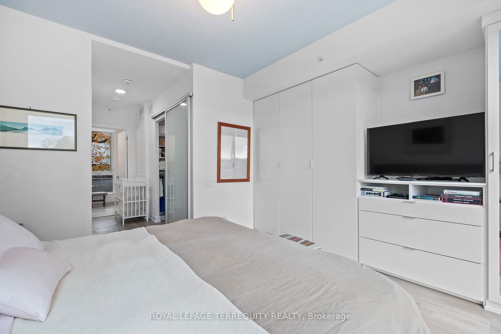 38 Howard Park Ave, unit 157 for sale - image #18