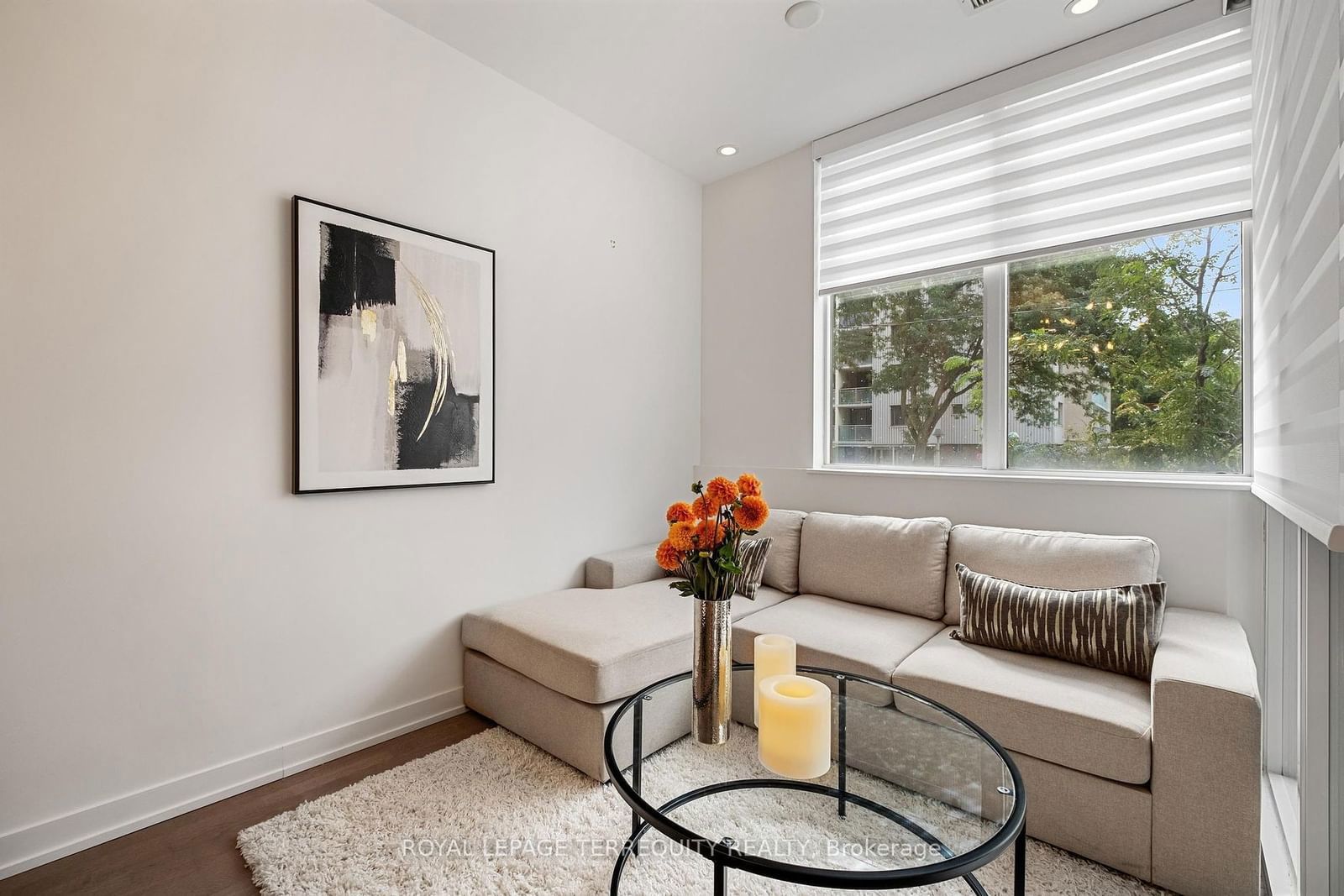 38 Howard Park Ave, unit 157 for sale - image #3