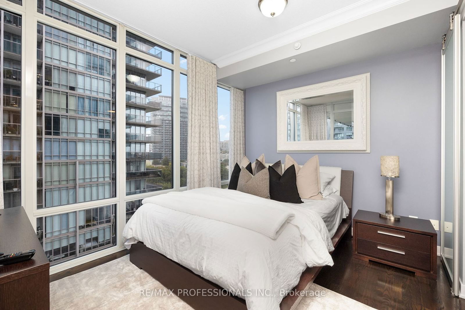 90 Park Lawn Rd, unit 1005 for sale - image #15