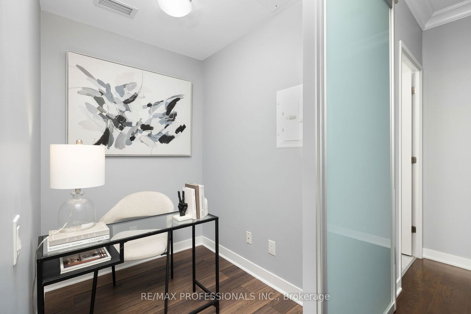 90 Park Lawn Rd, unit 1005 for sale - image #3