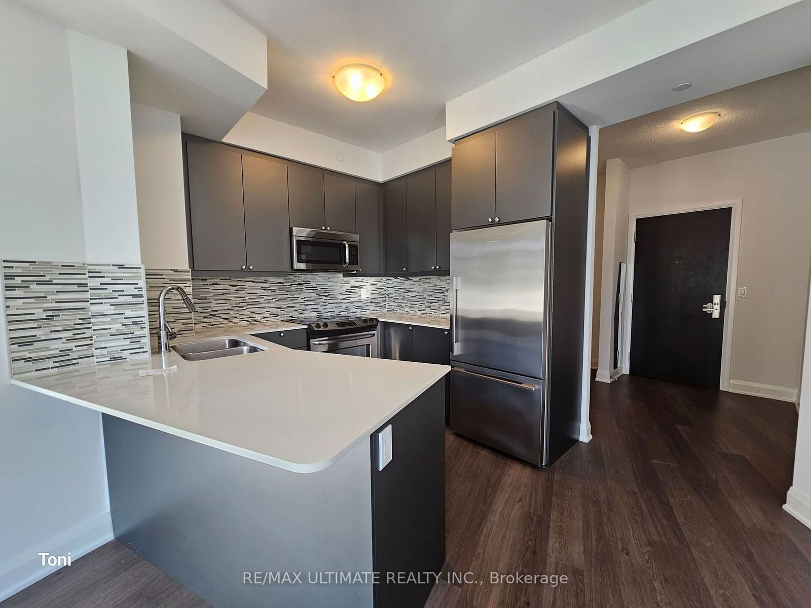 25 Fontenay Crt, unit 707 for rent - image #10