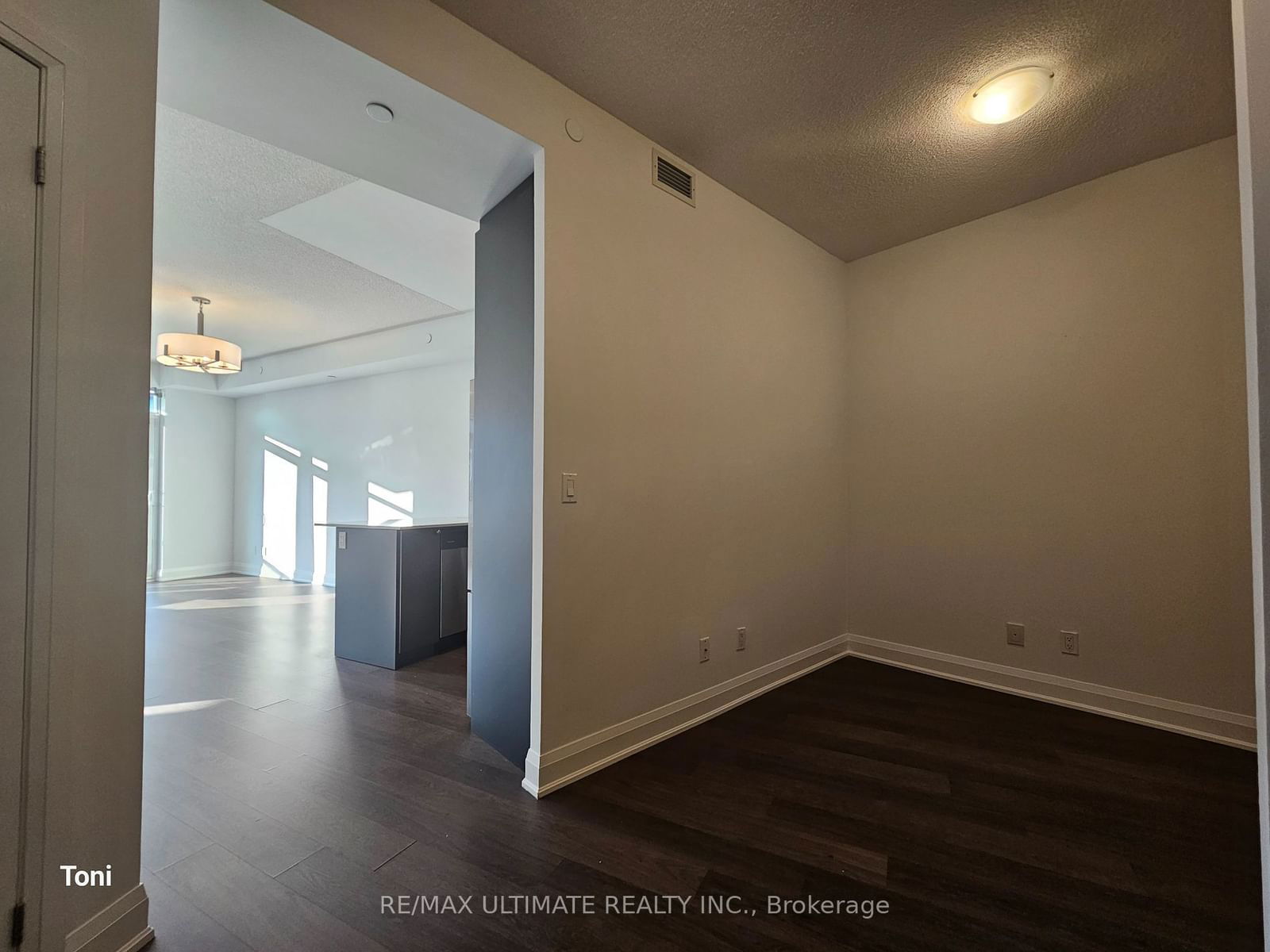 25 Fontenay Crt, unit 707 for rent - image #9