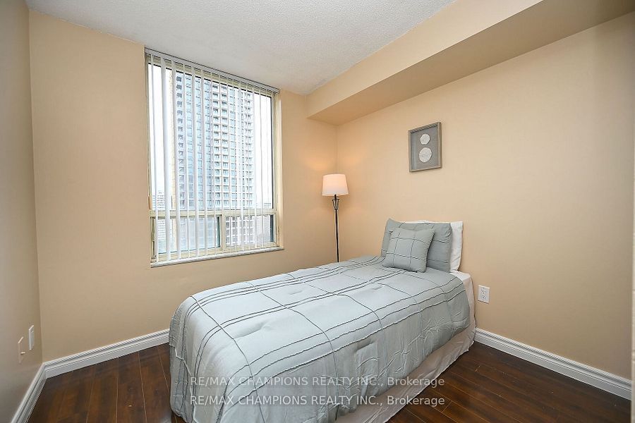 285 Enfield Pl, unit 1511 for sale