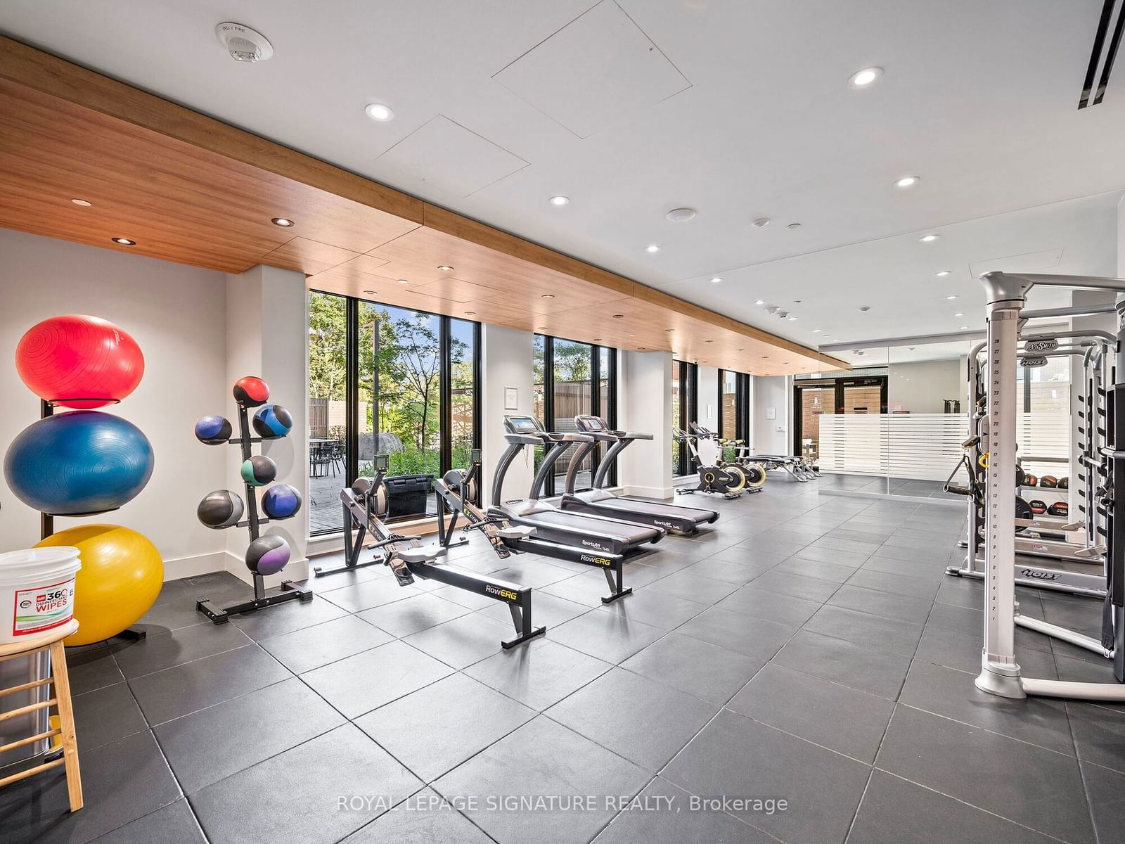 21 Park St E, unit 520 for sale - image #24