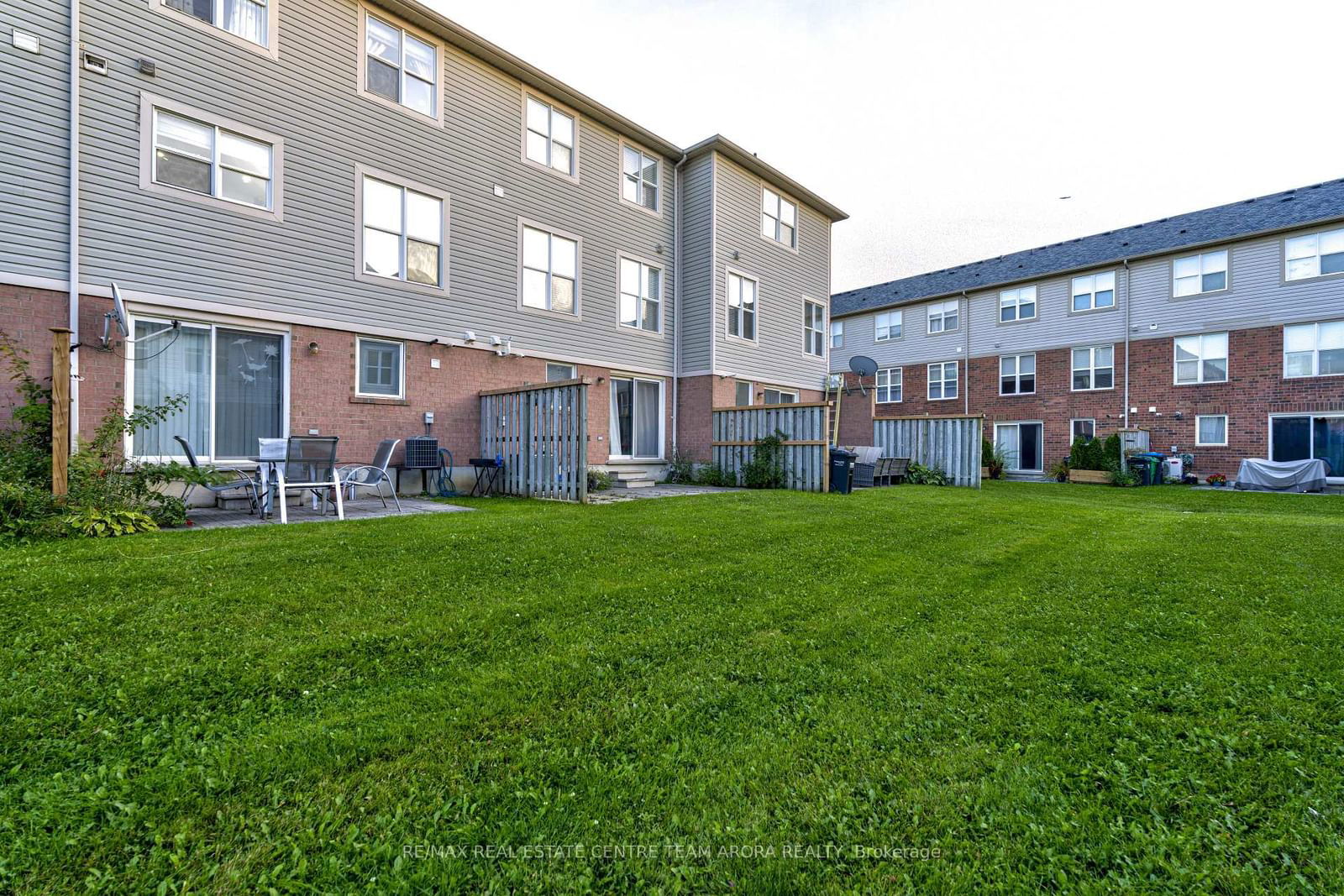 5980 Whitehorn Townhomes, Mississauga, Toronto