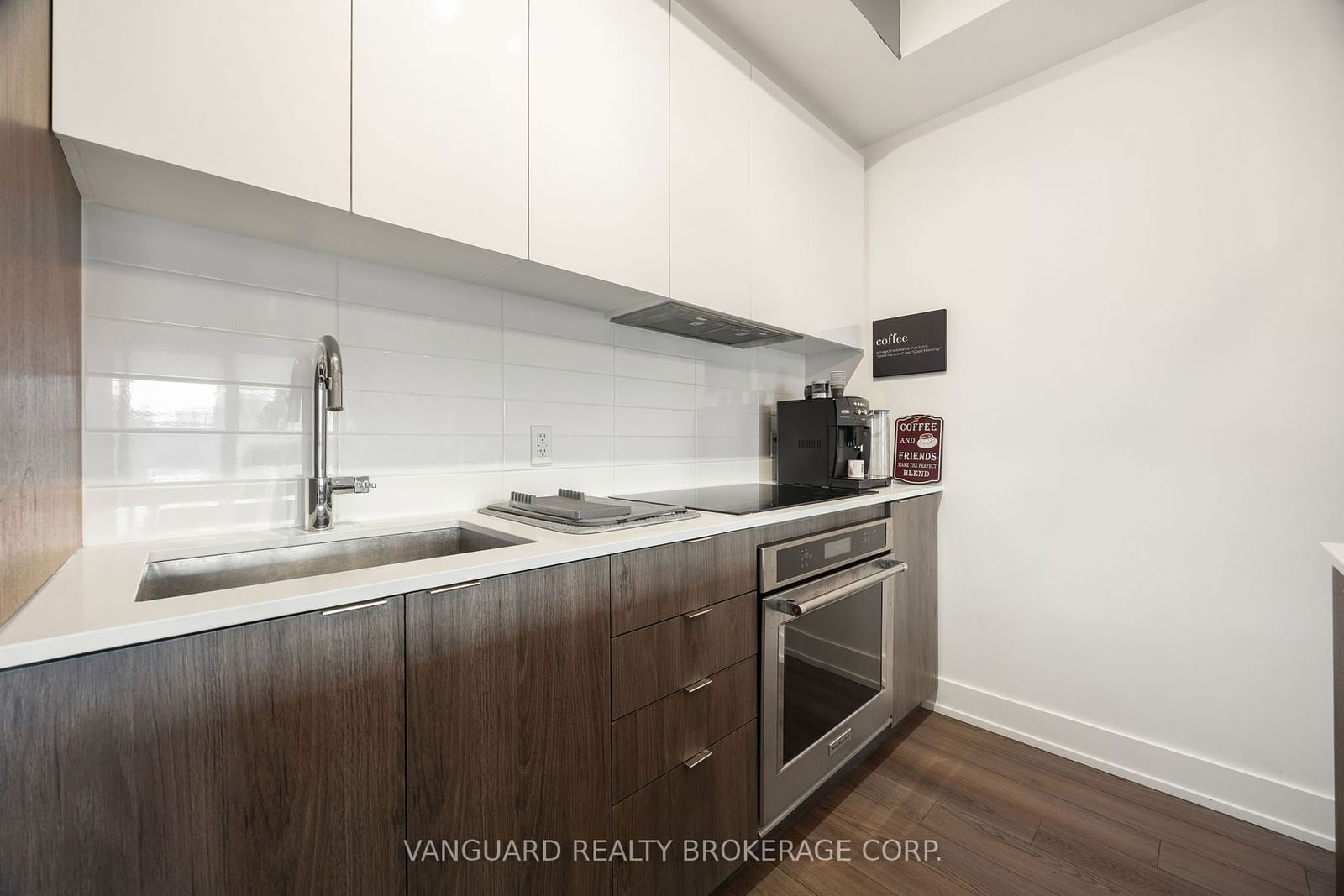 8 Ann St, unit 204 for sale - image #8