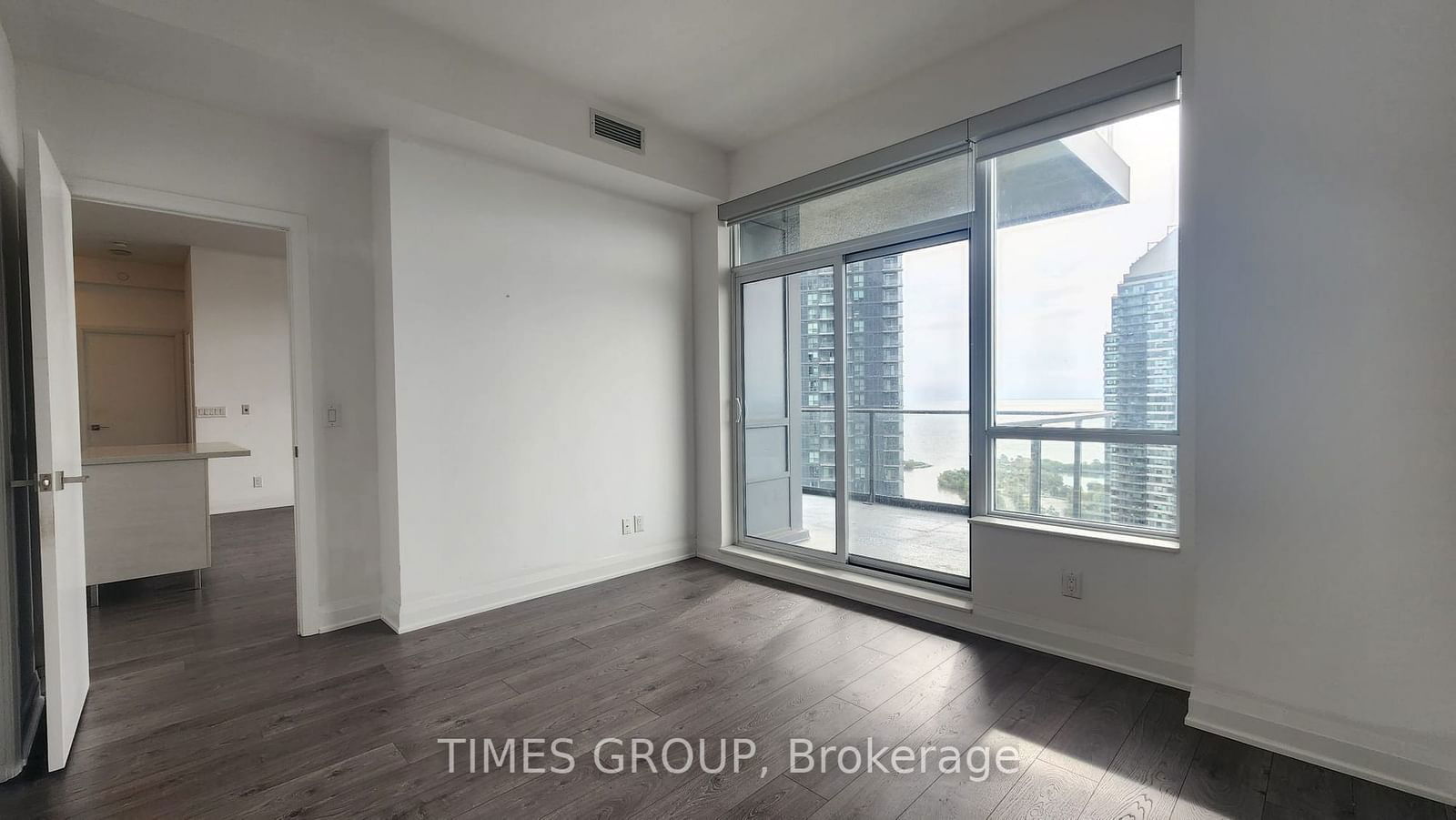 36 Park Lawn Rd, unit 3003 for rent - image #7