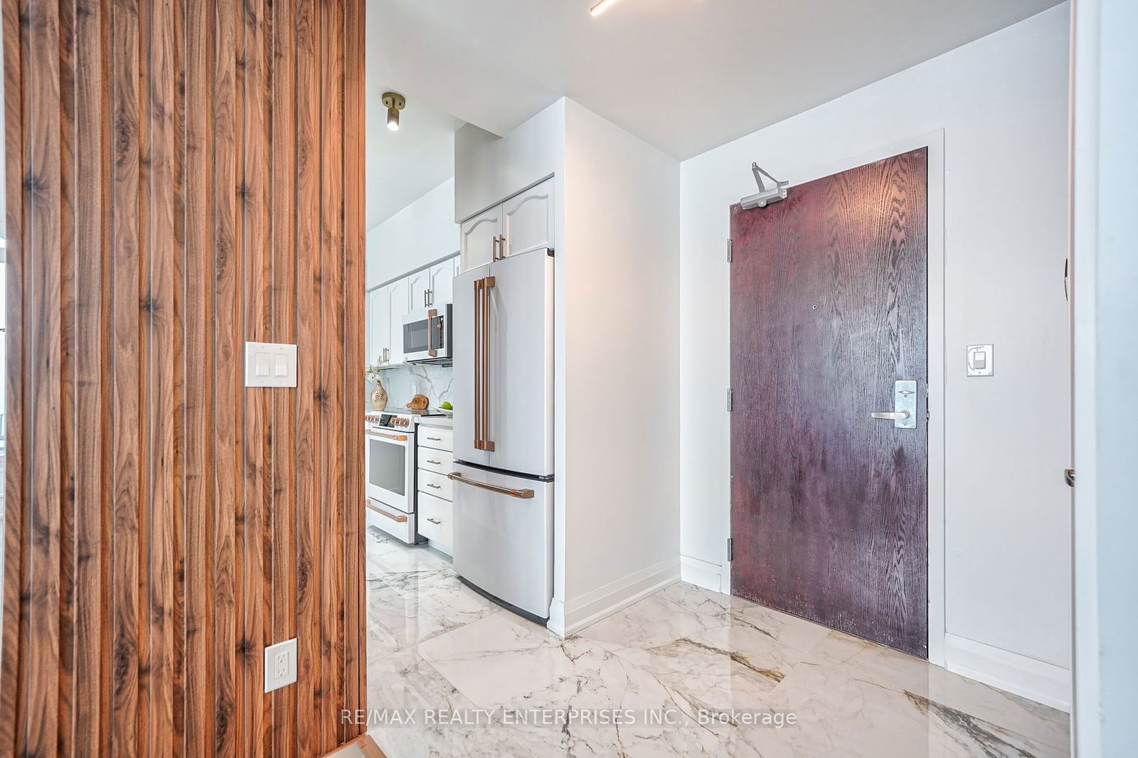 208 Enfield Pl, unit PH 209 for sale - image #7