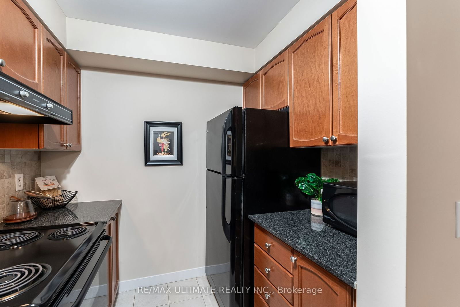 4 Dayspring Circ, unit 3301 for sale - image #15