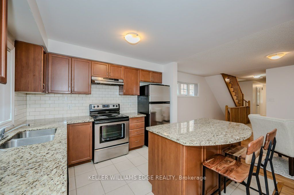 233 Duskywing Way, unit 30 for rent - image #11