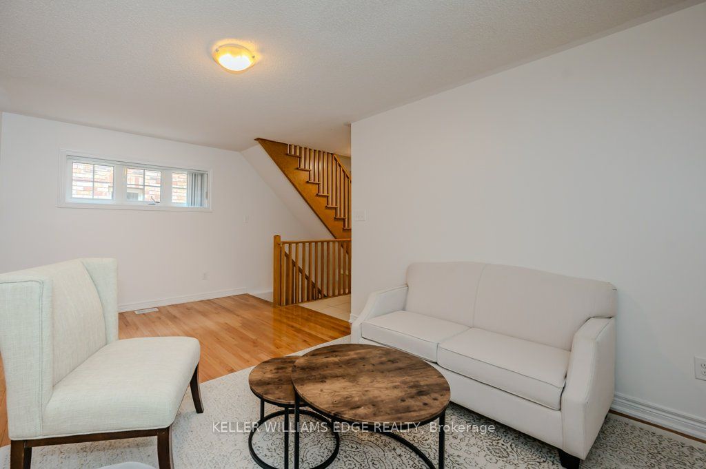 233 Duskywing Way, unit 30 for rent - image #6