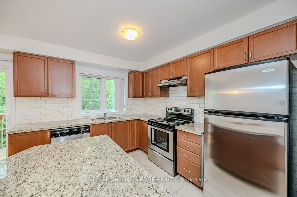 233 Duskywing Way, unit 30 for rent - image #9