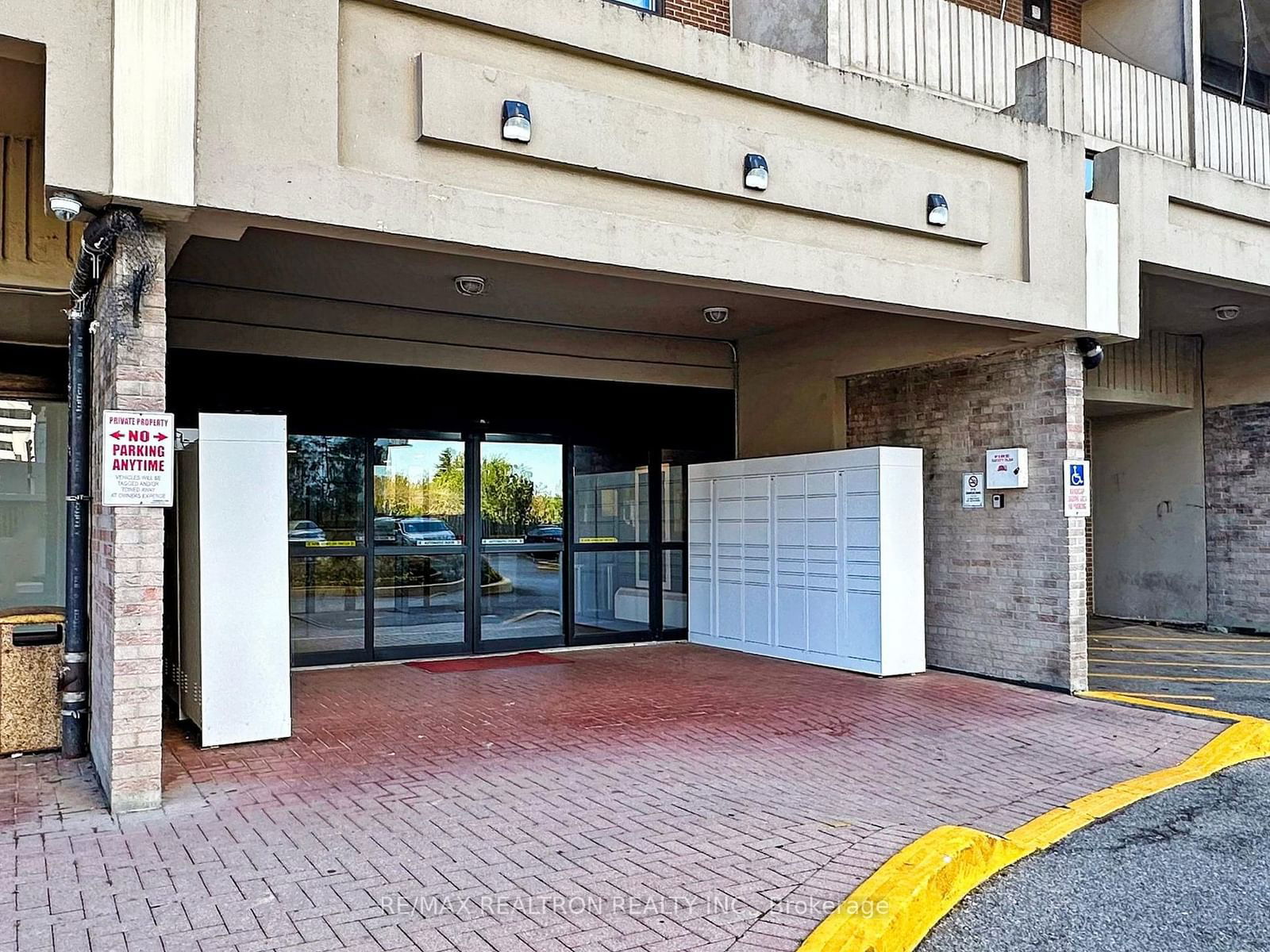 3390 Weston Rd, unit 1906 for sale - image #3