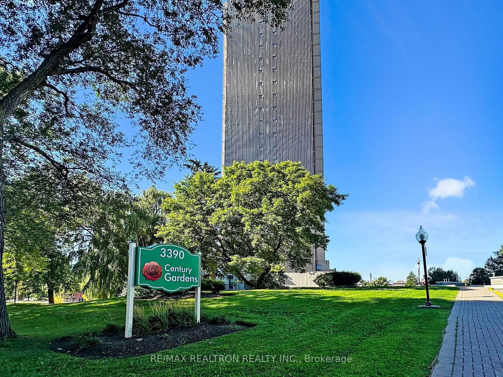 3390 Weston Rd, unit 1906 for sale