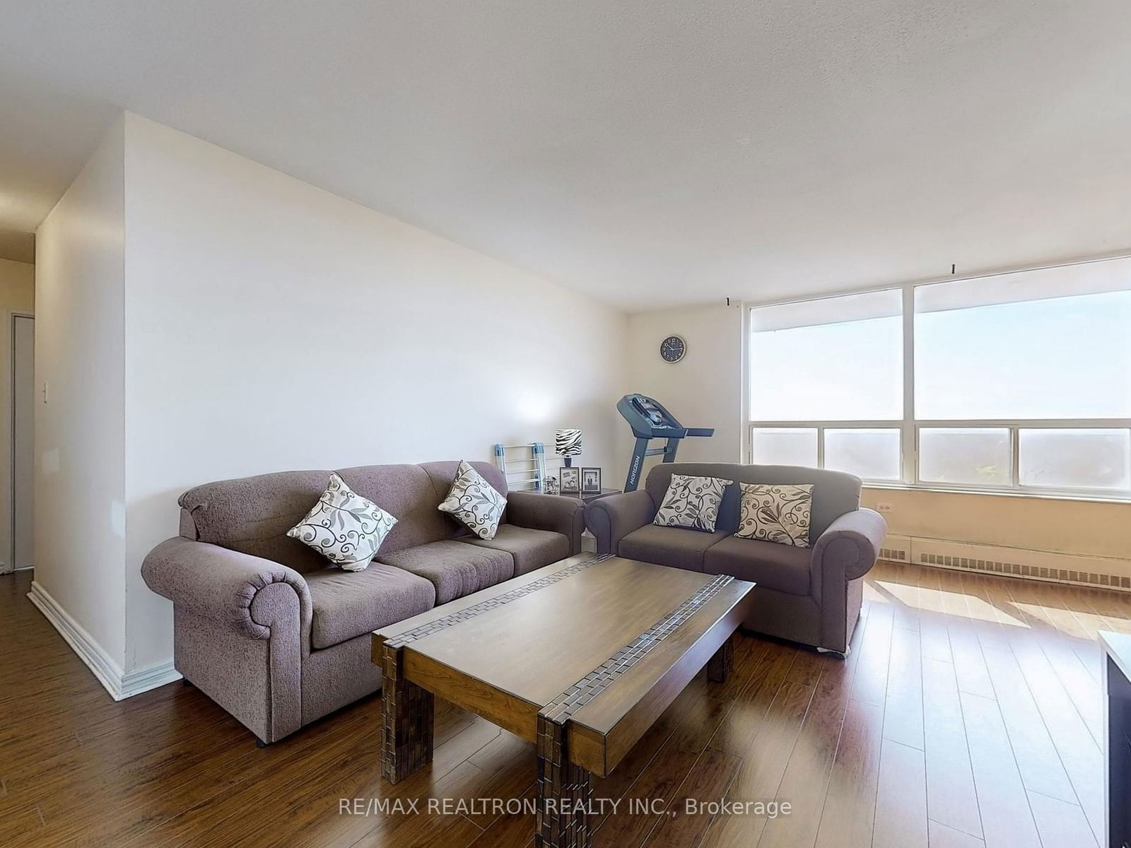 3390 Weston Rd, unit 1906 for sale - image #7