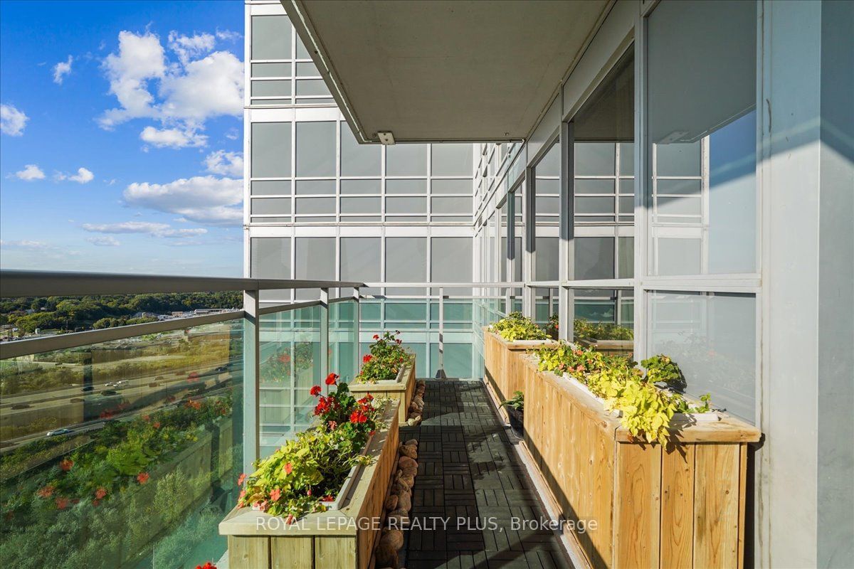 16 Brookers Lane, unit 1902 for sale - image #26