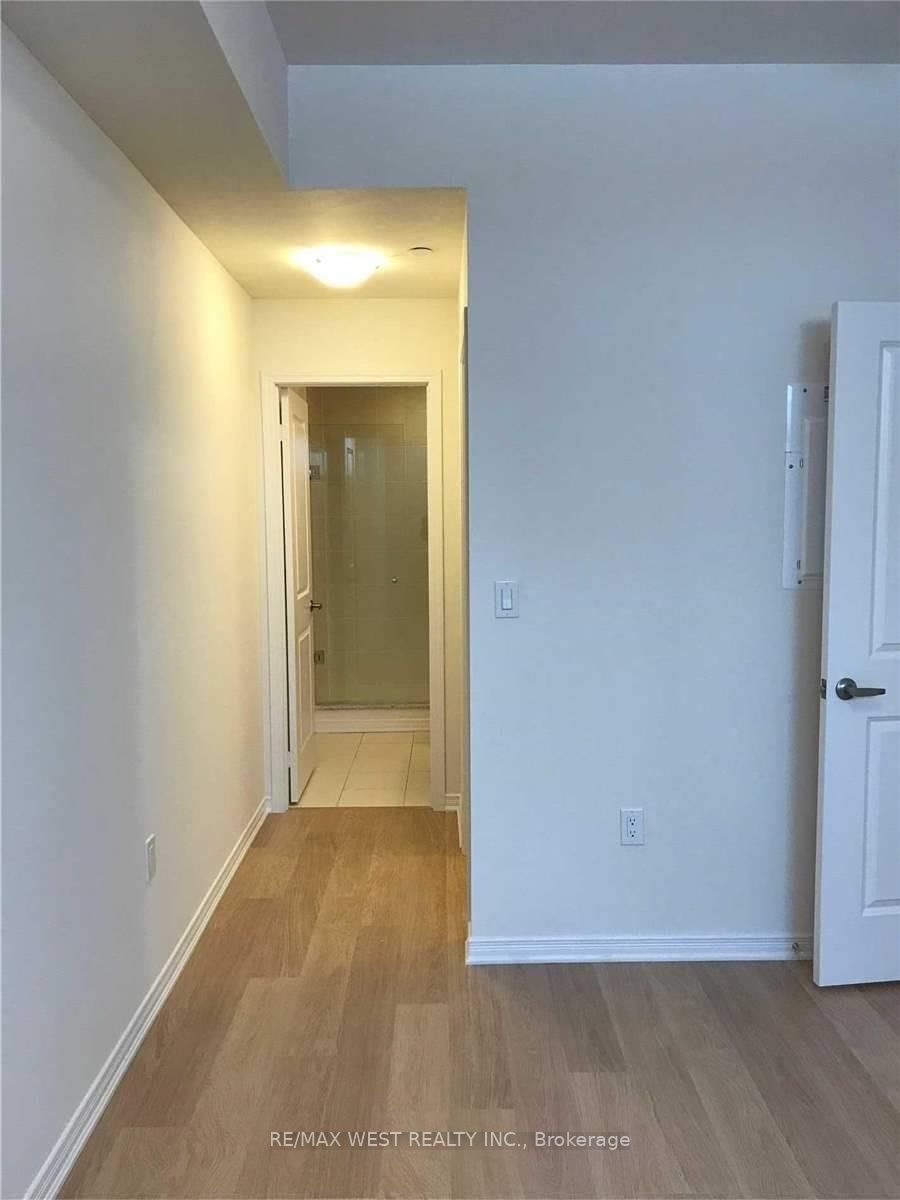 1130 Briar Hill Ave, unit 104 for rent - image #8