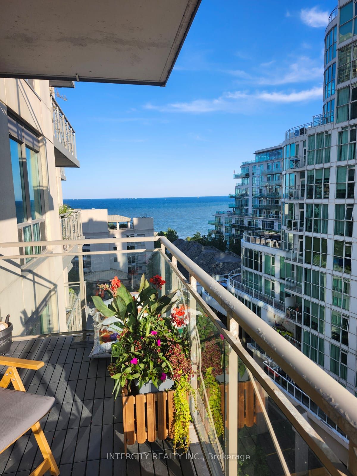 88 Palace Pier Crt, unit 907 for rent - image #1