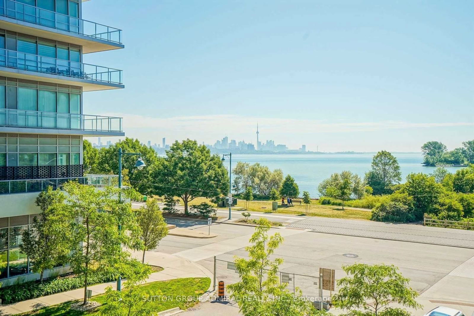 39 Annie Craig Dr, unit Th4 for sale - image #25