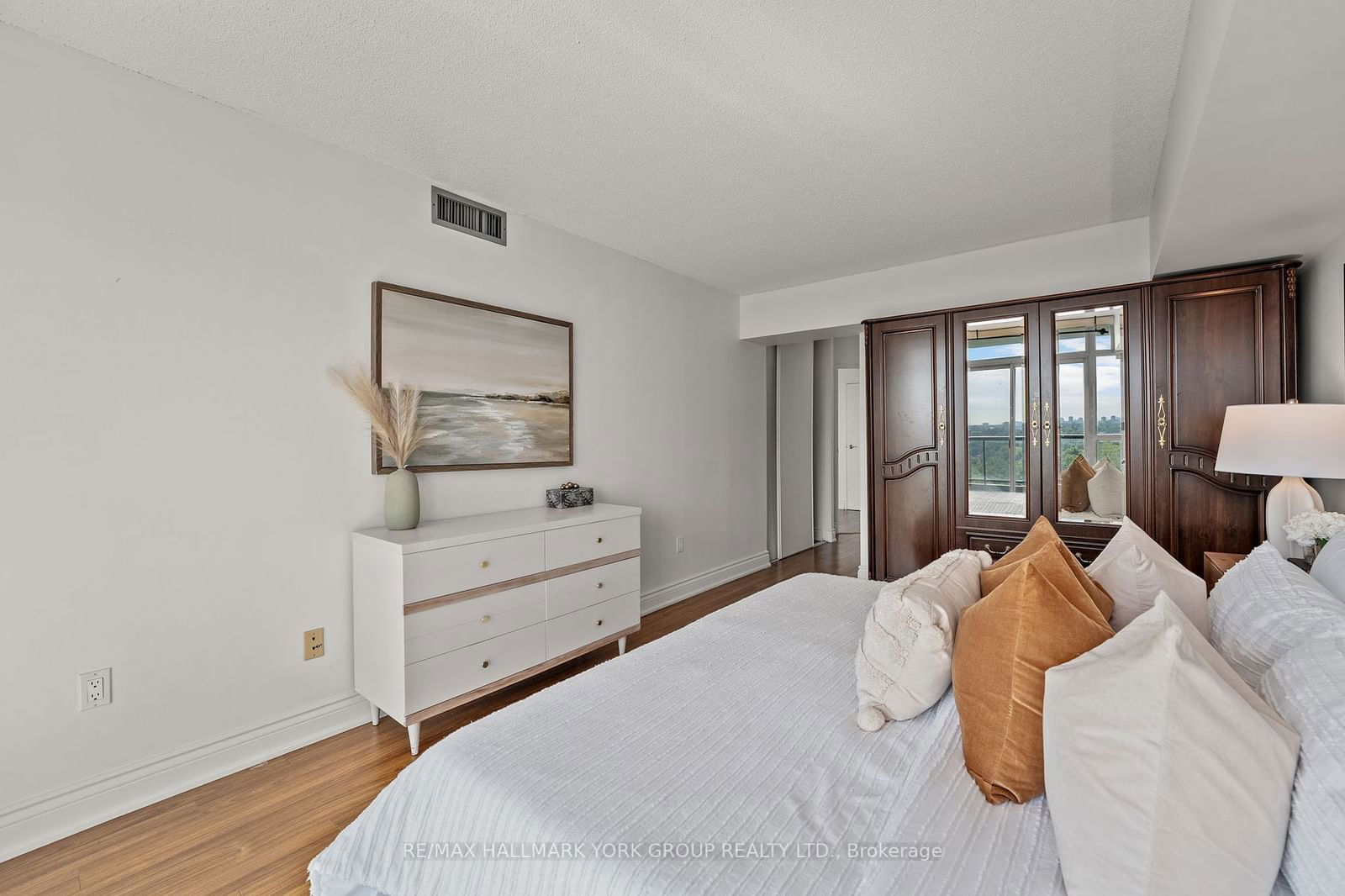 3 Rowntree Rd, unit 1802 for sale - image #13