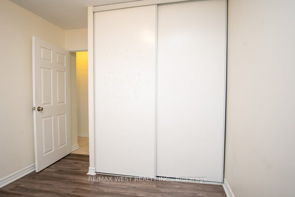 3501 Glen Erin Dr, unit 1001 for rent - image #19