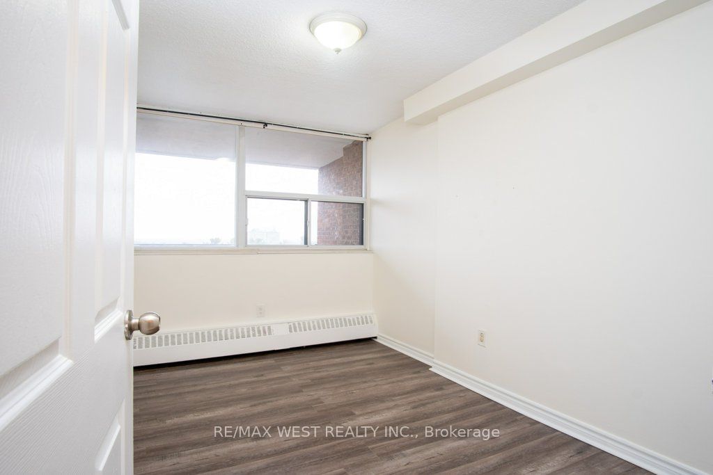 3501 Glen Erin Dr, unit 1001 for rent - image #21