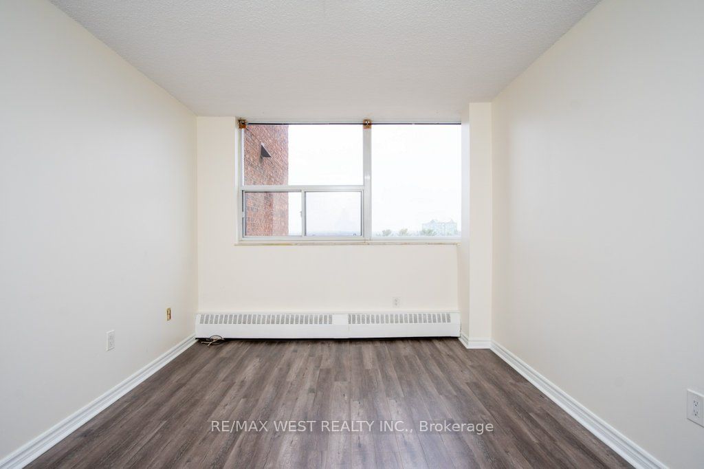 3501 Glen Erin Dr, unit 1001 for rent - image #26